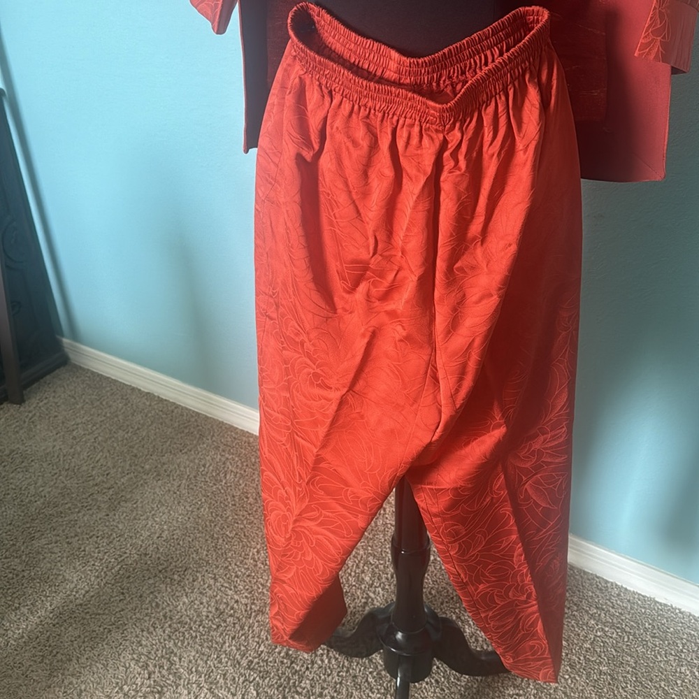 Mamba rust colored silk top and pants. - Picture 6 of 6